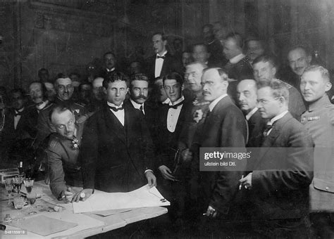 Signing Of The Peace Treaty Of Brest Litovsk View Into The News