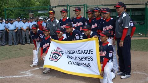 You Wont See A Better Catch Than This From Junior League World Series