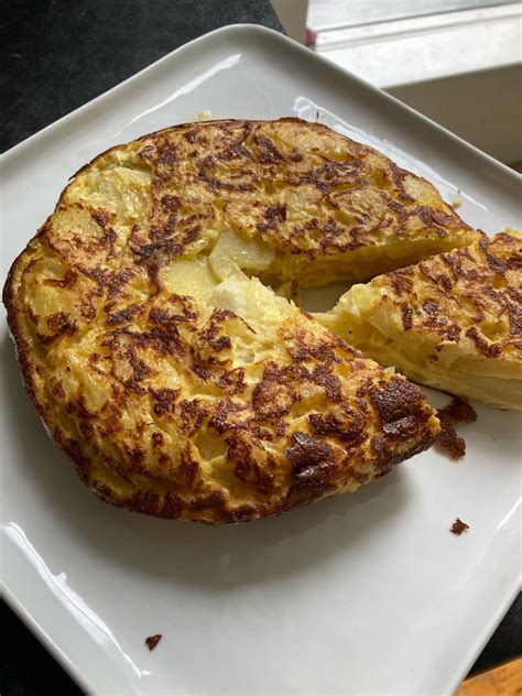 Spanish Tortilla Directions Calories Nutrition And More Fooducate