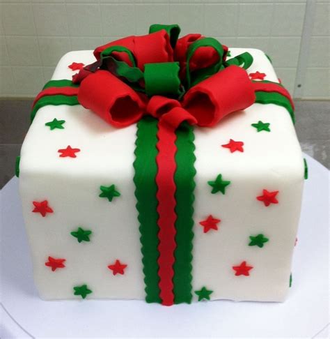 Collection by kristin langett webster. Present — Christmas | Christmas cake designs, Christmas ...