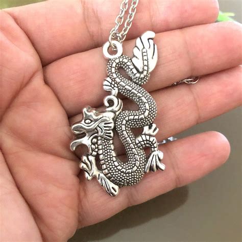 Dragon Chain Necklace Dragon Jewelry Dragon Pendant Minimal Etsy