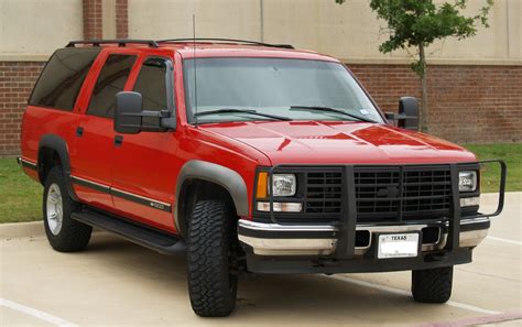 1998 Chevrolet Suburban 34 Ton