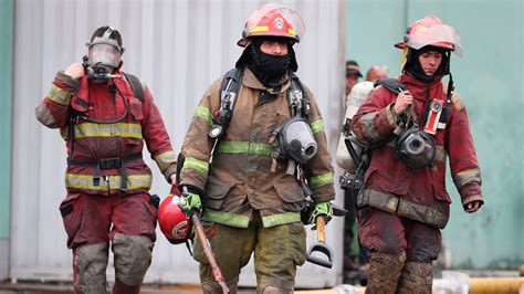 Año Nuevo Bomberos Atendieron 76 Incendios En Lima Y Callao Tvperú