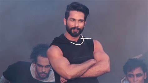 Shahid Kapoor Dance Performance At Skult Launch Event Youtube