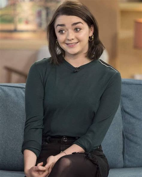 Maisie Williams Maisie Williams Casual Style Outfits Williams