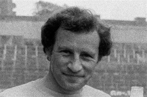 Former Arsenal Captain And Manager Terry Neill Dies Aged 80 Planetsport