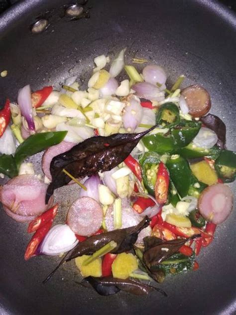 Garang asam ayam kampung , garang asem ayam kampung , garang asem ayam , garang asem ayam (tanpa belimbing wuluh). Garang Asem Ayam Kampung. Seger Banget! - Resep Spesial