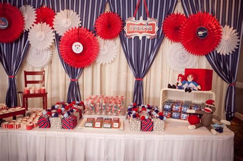 We carry fun themes for boys including under the sea, bug and super hero decorations. "Red, White & Coo" Themed Baby Shower For Military Moms-To ...