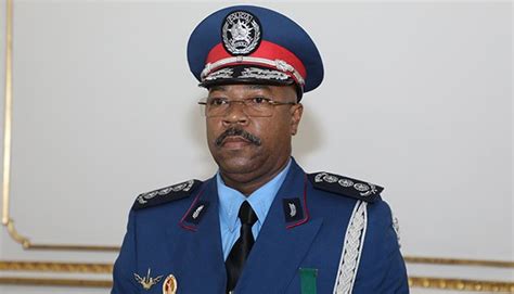 Pr Confere Posse Ao 2º Comandante Geral Da Polícia Nacional Jornal Visão