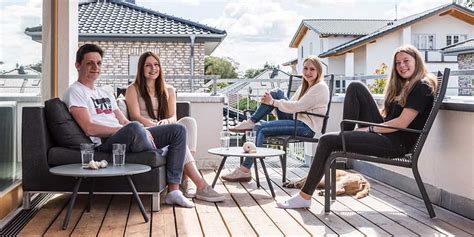 Kaans umgedrehtes haus vs ninas umgedrehte burg! Familienhaus im Bauhausstil von ARGE-HAUS auf Usedom - bau ...