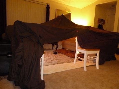 19 Blanket Forts Youll Want To Hibernate In Blanket Fort Living