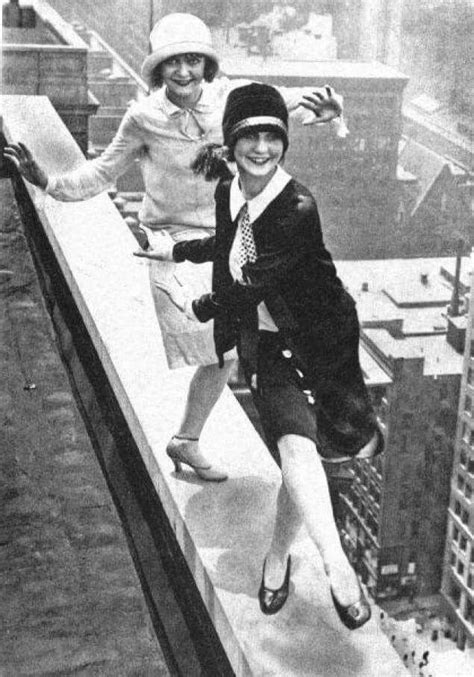 Flappers Dancing The Charleston On The Edge New York City Ca 1920s