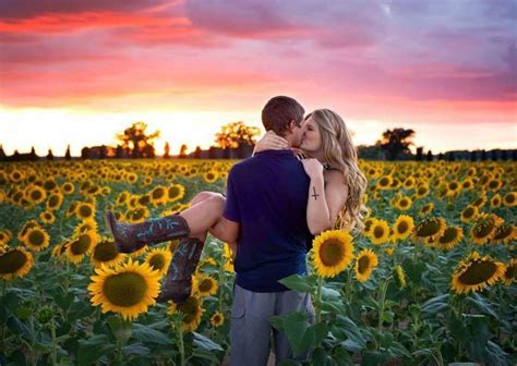 Such A Cute Country Couple Photo Country Couple Photos Cute Country Couples Sunflower Field