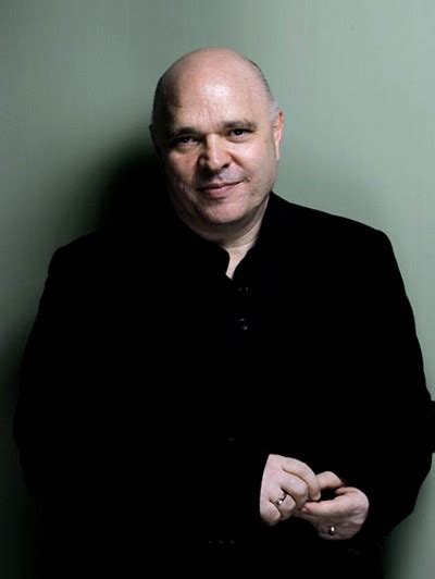 After graduating from the university of hull, minghella took a position as a. Anthony MINGHELLA : Biographie et filmographie