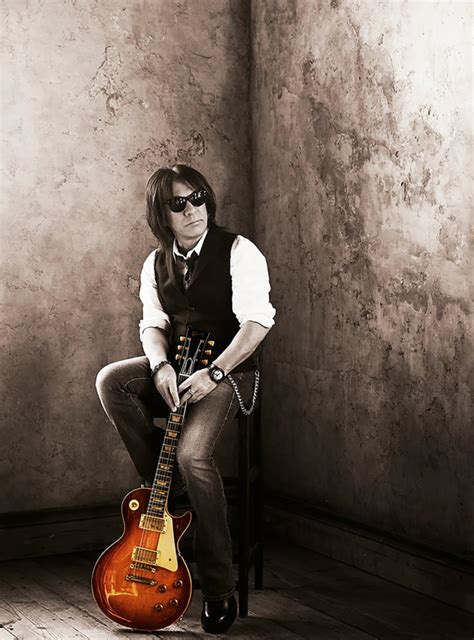 【発送時期のお知らせ】松本孝弘 ボックスセット『tak matsumoto player's & guitar book special edition』追加受注生. 松本孝弘（Tak Matsumoto）の最新ニュース・新曲・ライブの話題 | B ...