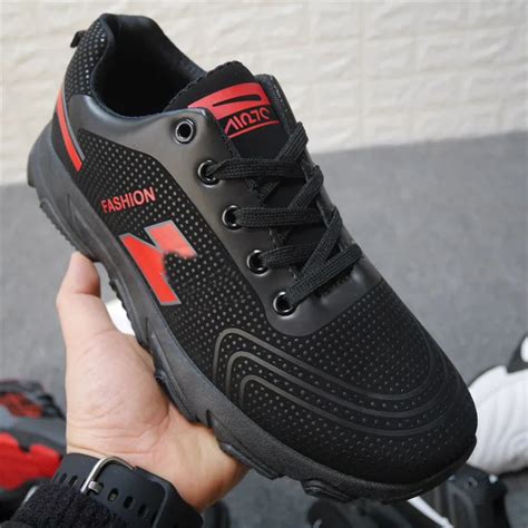 Bulk Wholesale Shoes Sports Casual Male Sneakers Shoes Mixed Type For