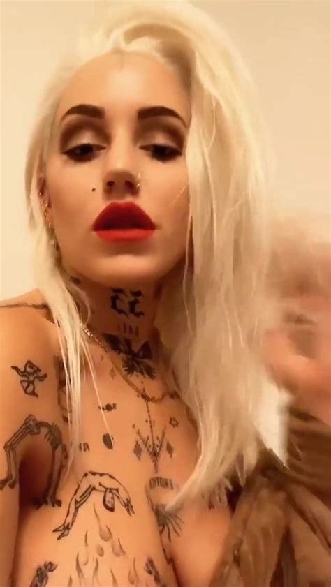 Brooke Candy Topless Pics Gifs Video