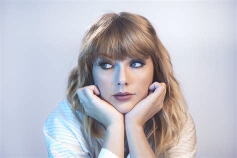 2018 Taylor Swift Wallpaperhd Music Wallpapers4k Wallpapersimages