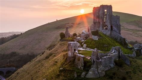 Corfe Castle At Sunrise Isle Of Purbeck Dorset England Uk Windows