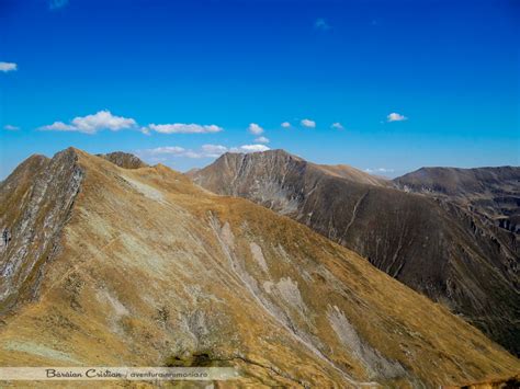 Vrful moldoveanu este vrful muntos cel mai nalt din romnia, situat n masivul fgra, judeul arge. Varful Moldoveanu, Fagaras, Munti - Aventura in Romania