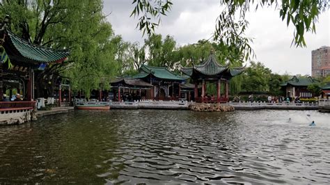 Green Lake Park And Yunnan University Kunming China Visions Of Travel