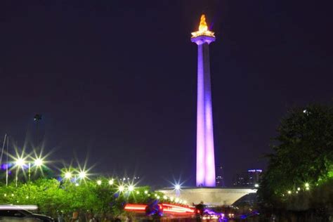 Tugu Monumen Nasional Jakarta Pegipiknik