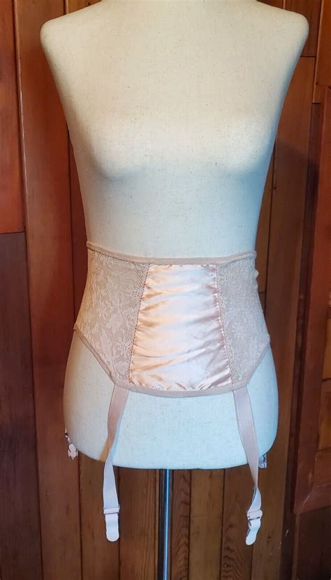 Vintage 1940 S 1950 S Peach Satin Lace Garter Belt Size 2 Original Tags