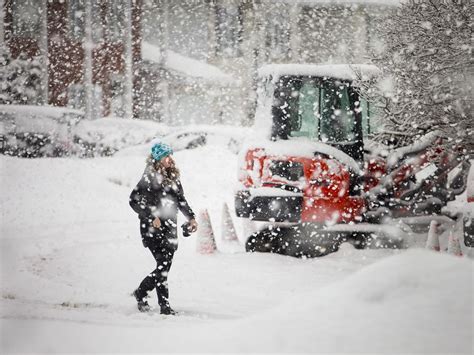 Weather Region Dodges Winters Fury So Far But Up To 20 Cm Still