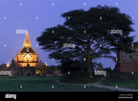 Htilominlo Temple Bagan Myanmar Stock Photo Alamy