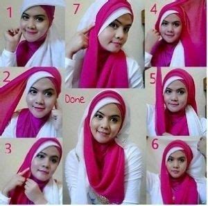 Tutorial Hijab Wisuda Segi Empat Satu Warna Simple Satu Trik