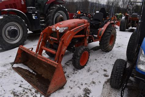 Kubota B3200 Tractor With Loader Online Auction Results