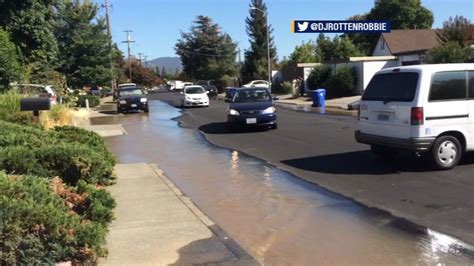 Water main breaks in Napa continue to plague city after 6.0 earthquake - ABC7 San Francisco