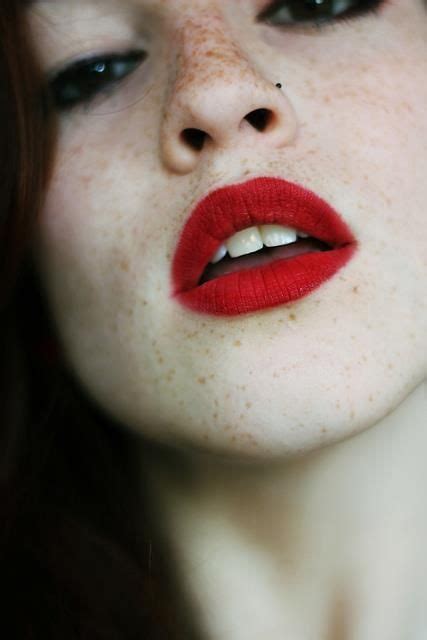 Strong Look On Tumblr Beautiful Makeup Hair Beauty Red Lipsticks