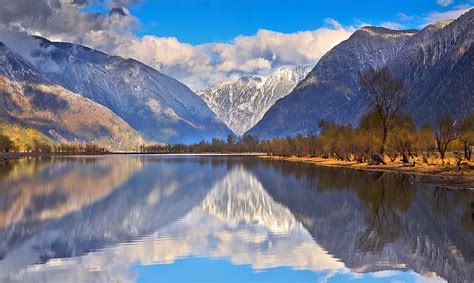 Lake Teletskoye The Largest Lake In The Altay Mountains · Russia