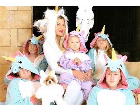 Tori Spelling Apologizes After April Fools Day Pregnancy Prank