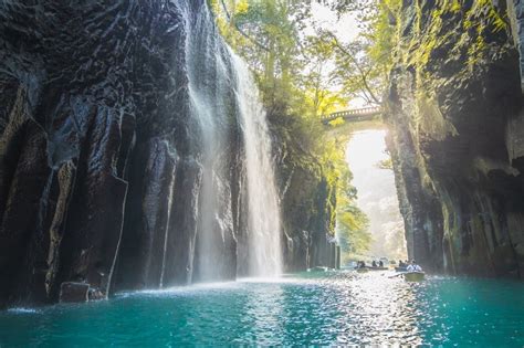Rent A Boat At Japans Mysterious Takachiho Gorge In Miyazaki
