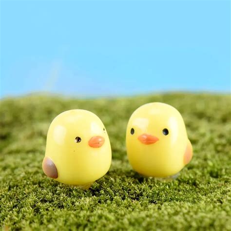 1pcs Cute Mini Chick Micro Landscaping Decoration Small Plastic Craft