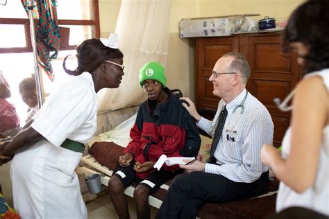 On Rounds With Dr Paul Farmer Partners In Health Canada