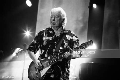 Mick Ralphs Photos And Premium High Res Pictures Getty Images