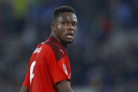 denis zakaria could be the bargain defensive midfield addition manchester united need