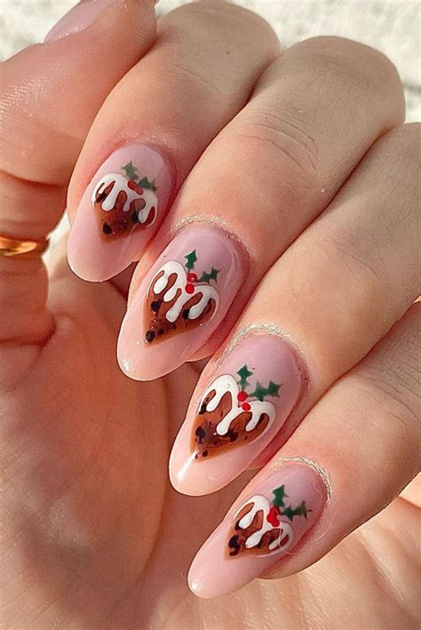 Festive Christmas Nail Art Ideas Heart Shaped Christmas Pudding Nails