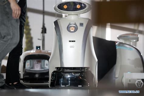 Leobot Series Autonomous Cleaning Robots Demonstrated In Singapore Xinhua Englishnewscn