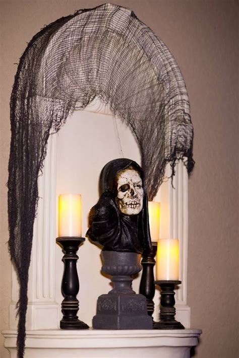 Ideal for a birthday parties, baby showers or bake sales; Pin by Rachel Mariotto on Coven Dinner Party 2014 | Creepy ...