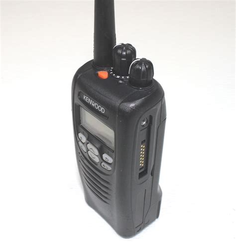 Kenwood TK-5320 | UHF (450-520MHz) Portable Radio (Analog/P25)