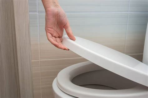 Coronavirus Risks In Public Bathrooms And How You Can Protect Yourself