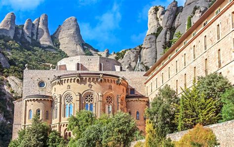 Visiting Montserrat Spain Guide Helpful Tips Penguin And Pia