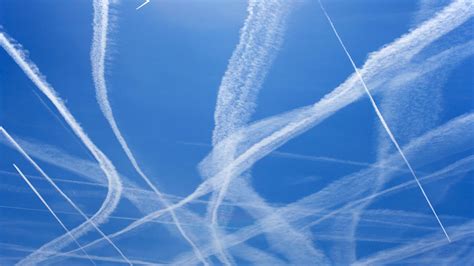 Heres What Scientists Really Think About Chemtrails Huffpost