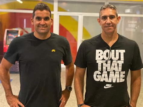 The confederation of african football (caf) has confirmed that today's caf champions league match between kaizer chiefs and angola's petro de luanda will be streamed live on their facebook page. José Neto, técnico principal do Petro de Luanda, já se ...