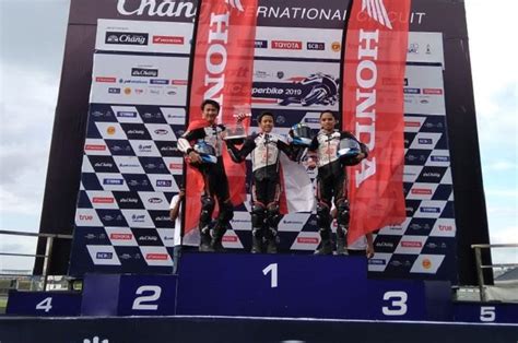 Dominan Pembalap Astra Honda Motor Juara Balapan Pertama Di Thailand