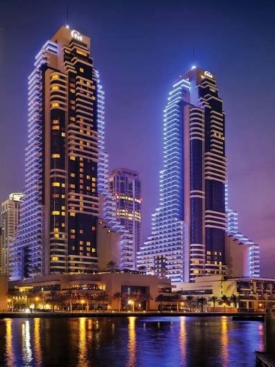 Located at the elegant grosvenor house hotel, siddharta lounge features a lounge, bar, and restaurant, which opens up from inside to a surrounding terrace and pool. Siddharta Lounge